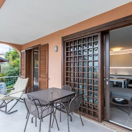 Le Terrazze Apartment *